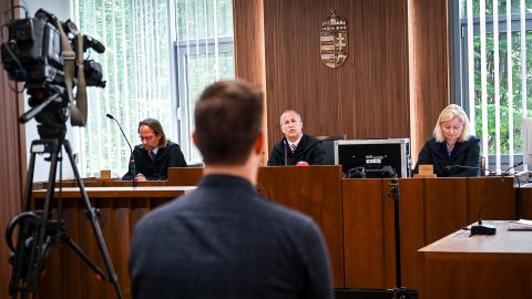 Blaha Lujza téri motoros tragédia: elítélték, de megtarthatja esküvőjét a piroson átkelő gyalogos