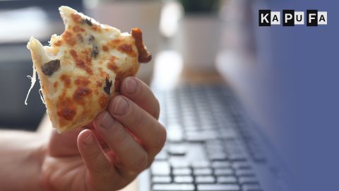 Pető Péter: A pizzarendelés és az emlékezet hatalma 
