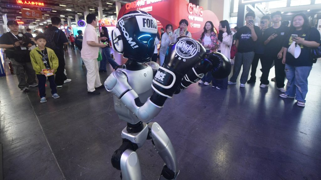 Először rendeztek robotok számára kick-box versenyt