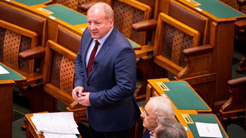 Sürgős lett módosítani a kampányköltés szabályait