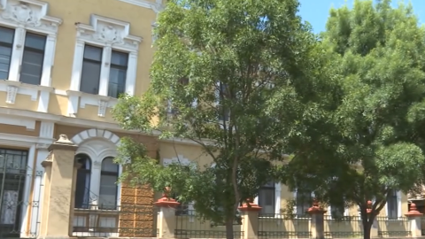 A szentesi kórházban a levükben főnek a betegek, a belügy szerint viszont nincs klímakrízis