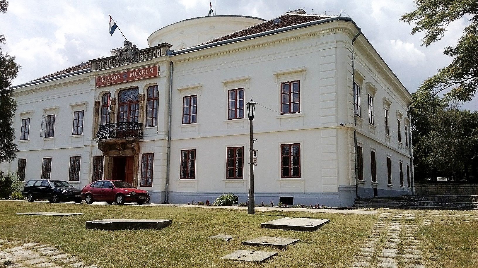 HVG: Trianon Múzeum, országimázs-kiállítás, étterem és boltok költözhetnek a városligeti Vajdahunyad-várba, Orbán Ráhel is érdeklődik 2