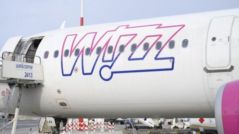 Villám csapott a Wizz Air stockholmi járatába, ezért Varsóban le kellett szállnia