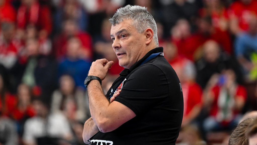 Veszprémben elsőre nem örültek, hogy a vezetőedző szövetségi kapitány is lesz