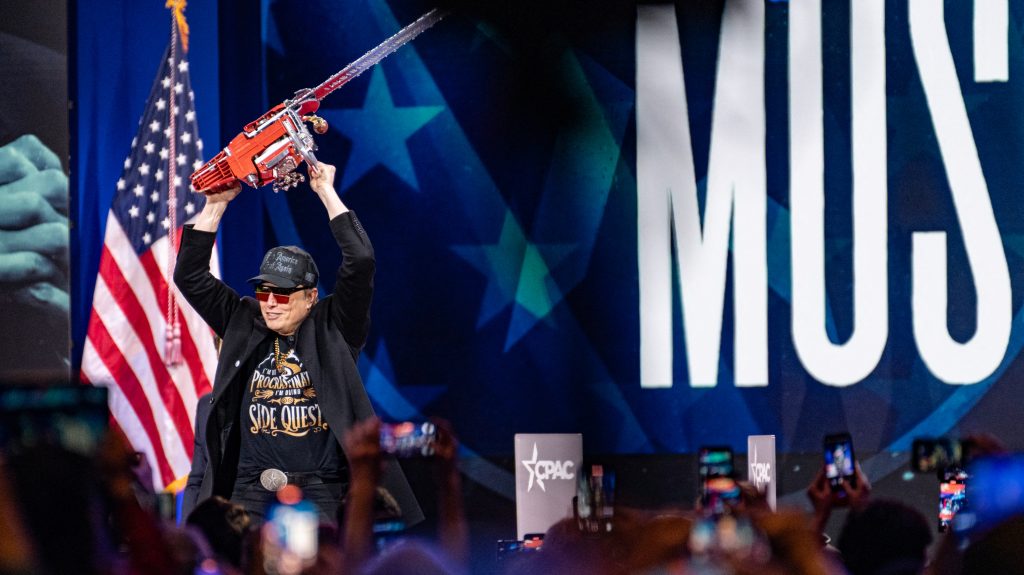 Musk az Amerika Párt megalapításáról fantáziál, ami megdönti a kétpártrendszert