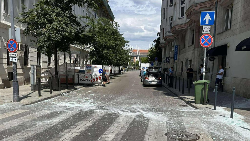 Építési baleset miatt több utcát lezártak a II. kerületben
