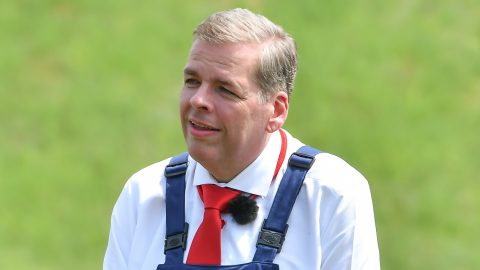 Schmuck Andor: Látom a fényt, csak nem tudom, hogy a vonat jön-e