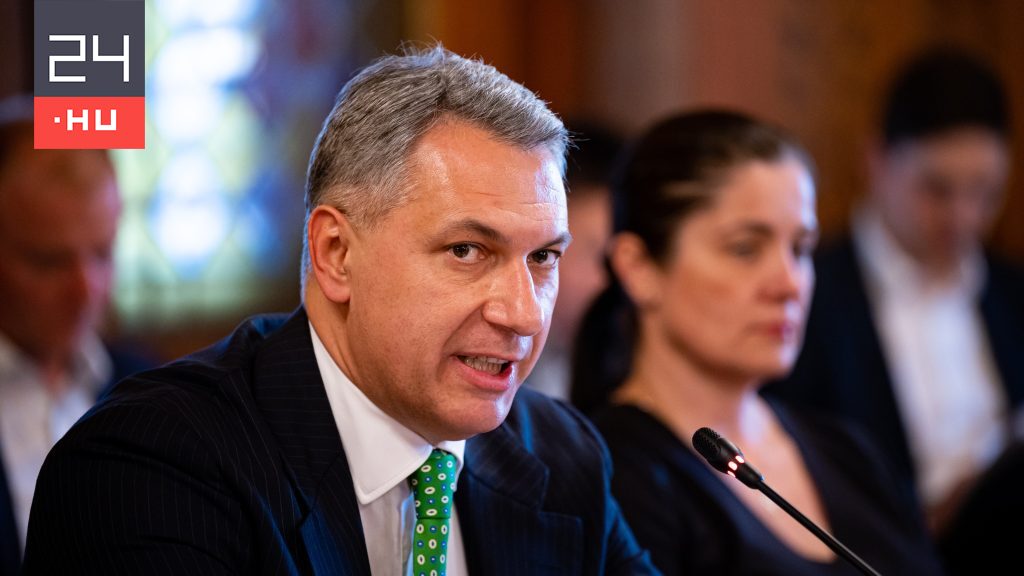 Lázár János: Ez a MÁV történetének egyik legnehezebb napja, a politikustársaimtól fegyverszünetet kérek
