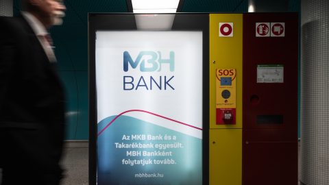 Adóköteles az MBH-károsultak 70 százalékos kártalanítása, de a bank rendezi az adókat a NAV felé
