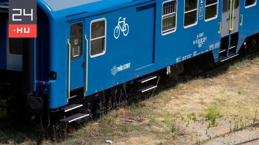 Újra kellett éleszteni egy utast a soproni InterCityn