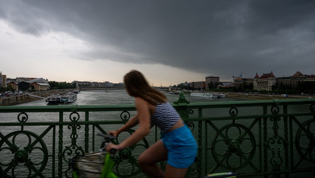 Újabb viharok jönnek, az ország egy részére riasztást adtak ki