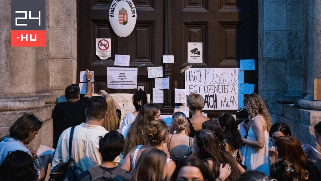 32 év után távozik Mészáros Csaba volt igazgató a Madách Imre Gimnáziumból