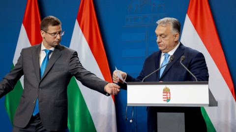 Gulyás Gergely csörtéje Magyar Péterrel Orbán Viktor 7,2 milliós fizetéséről
