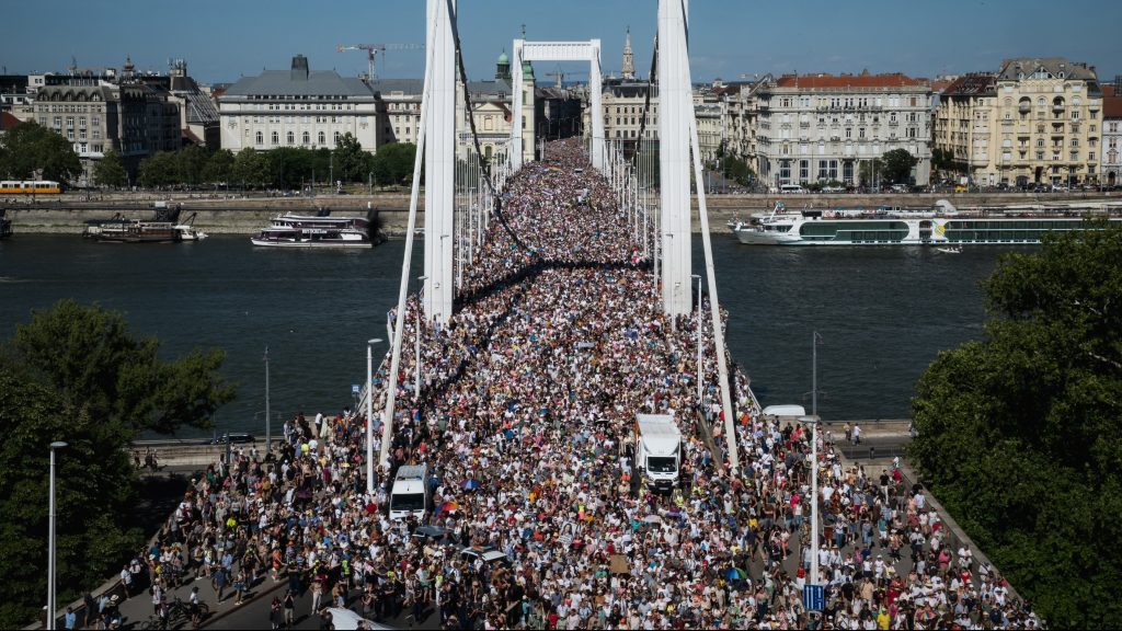 Vélemény a The Guardiantől: a hétvégi Pride Orbán Viktor megaláztatása volt