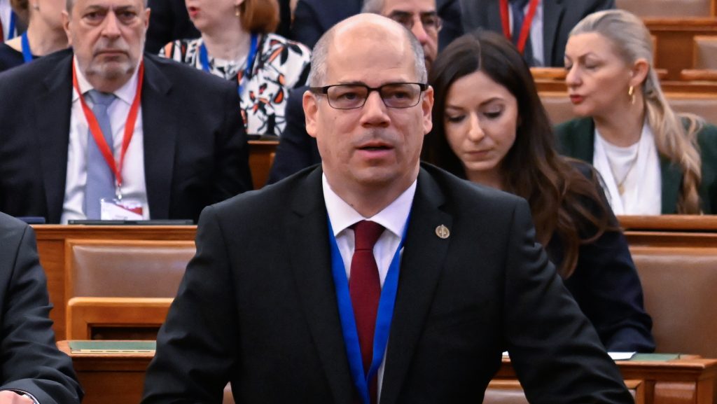 Hivatali visszaélés miatt letartóztatták a kőszegi vezető ügyészt