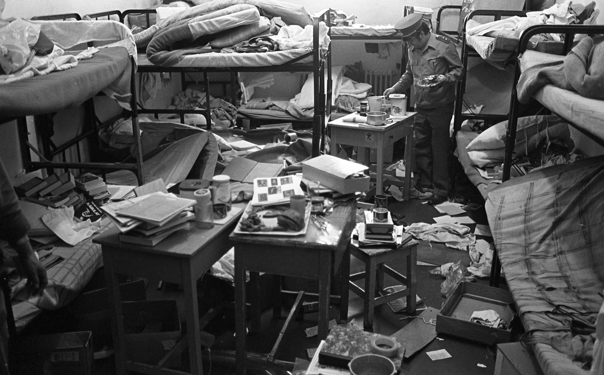 Urbán Tamás 80 – Csövesek, punkok, mentősök és vitatott egzisztenciák egy párhuzamos Magyarországon 16