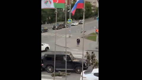 Az orosz titkosszolgálat az utcán kapott ki Mercedeséből egy azeri politikust