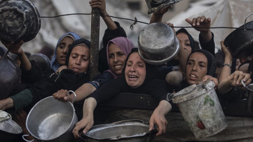 Védhetetlen humanitárius katasztrófának nevezte a gázai helyzetet Keir Starmer