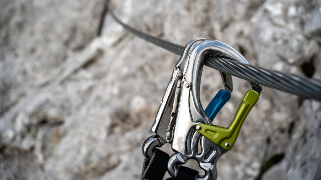 Lezuhant és meghalt egy férfi a tatabányai via ferrata pályán