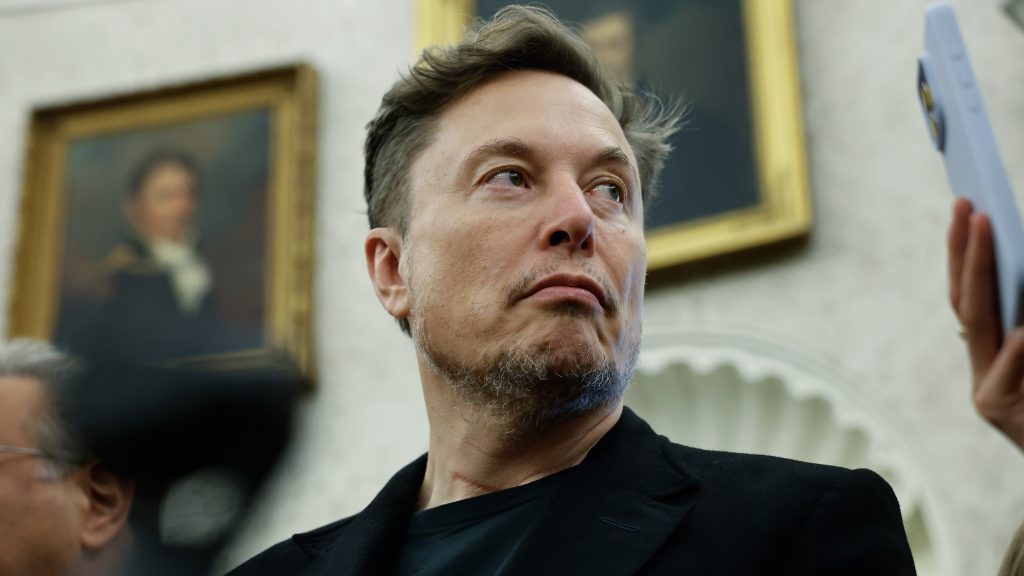 Egyre nagyobb bajban van Elon Musk közösségi oldala