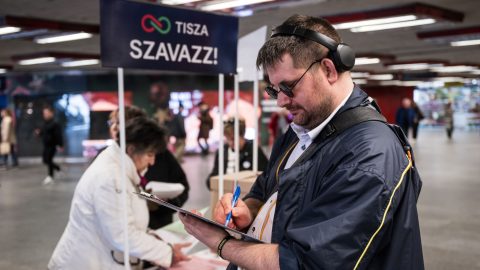 A Nézőpont szerint a fővárosban, a megyei jogú városokban jelentős előnyben a Tisza, a városokban egy százalékpont a Fidesz előnye