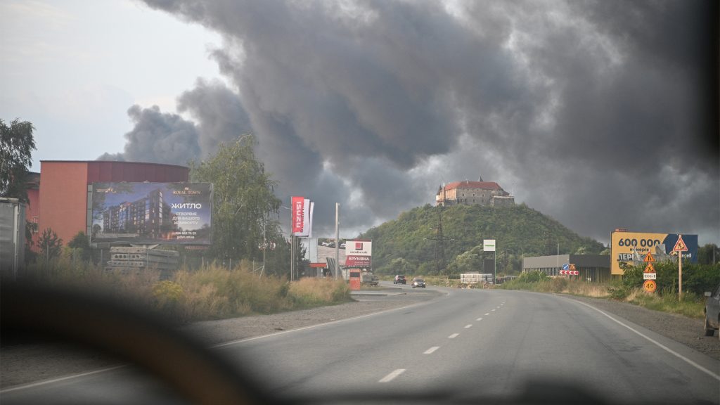 Nem a magyar-ukrán viszonyon múlhatott a Munkács elleni orosz támadás, de az alaszkai csúccsal összefügghet