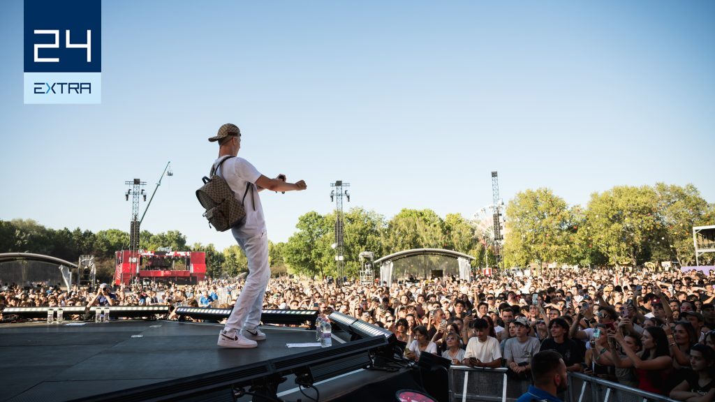 Pogány Induló hozta a formáját a Sziget Nagyszínpadán, de a hiányzó fellépők is nyomot hagytak a pénteken