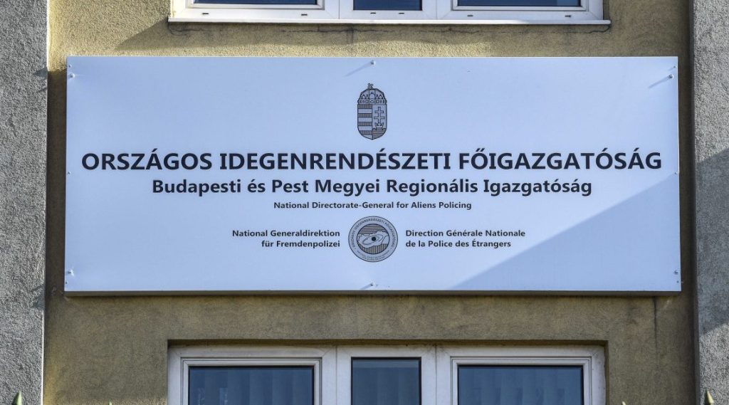 Idegenrendészet: két Fülöp-szigeteki vendégmunkásnő indított pert a kiutasítási folyamat ellen
