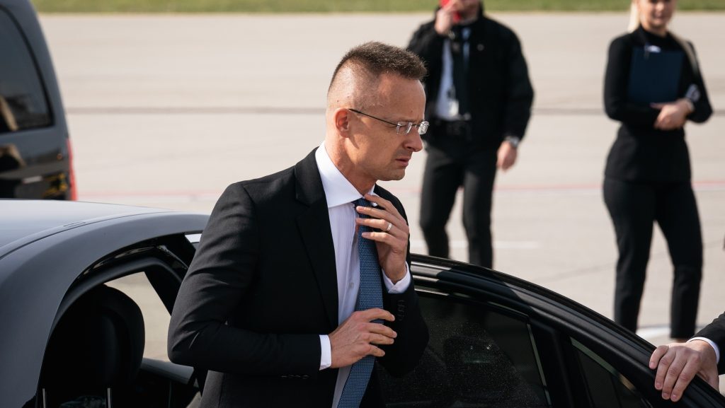 Szijjártó reagált arra, hogy Trump Putyin után Orbánnal is telefonált