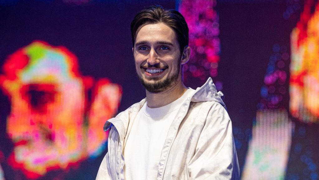 Krúbi a Sziget színpadán jelentette be, hogy apa lett