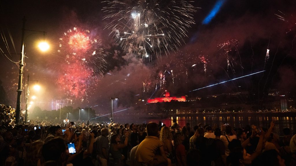 Augusztus 20: a tűzijáték megosztó, az ára nem