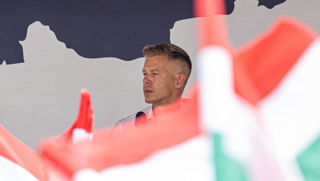 Magyar Péter: Orbán Viktor kezdeményezze, hogy a Putyin-Zelenszkij találkozónak Budapest adjon otthont