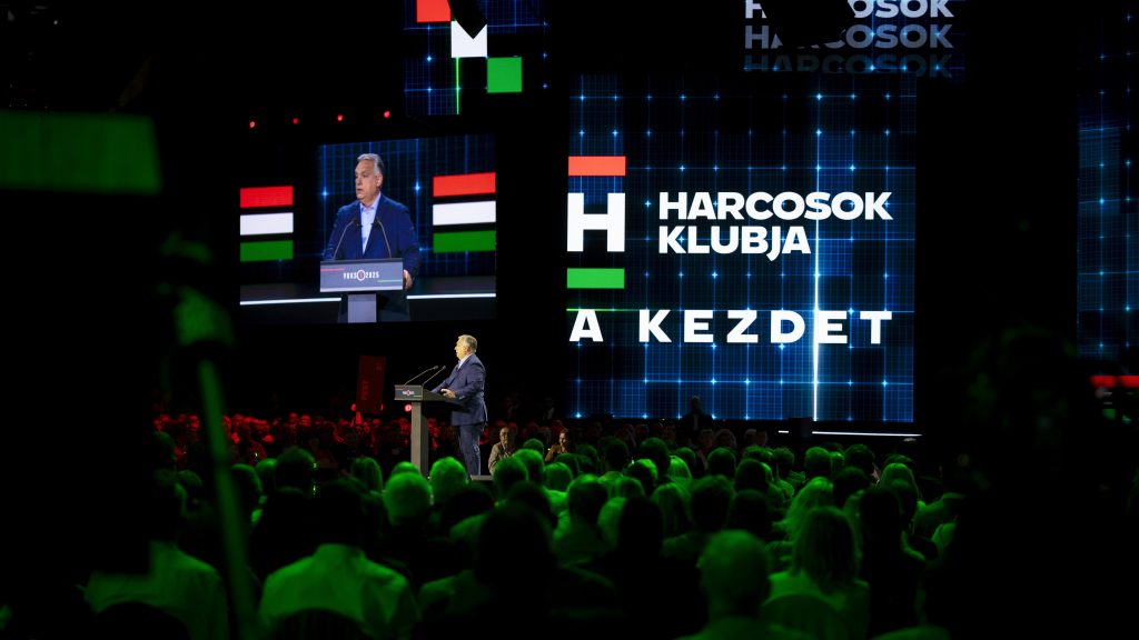 Fizetett Facebook-hirdetésben toboroz tagokat a Harcosok Klubjába a Fidesz