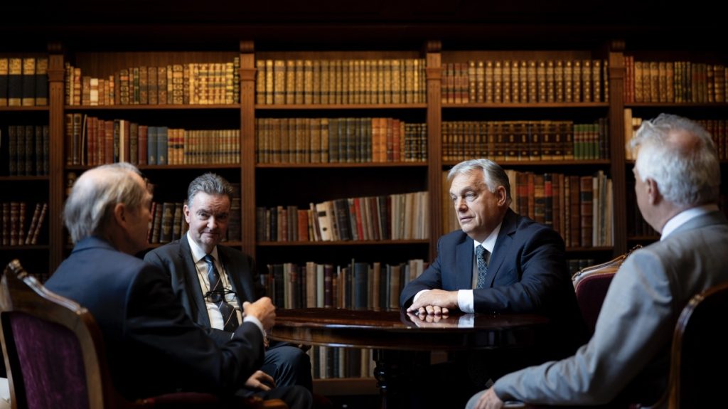 Braganza hercegét fogadta Orbán Viktor
