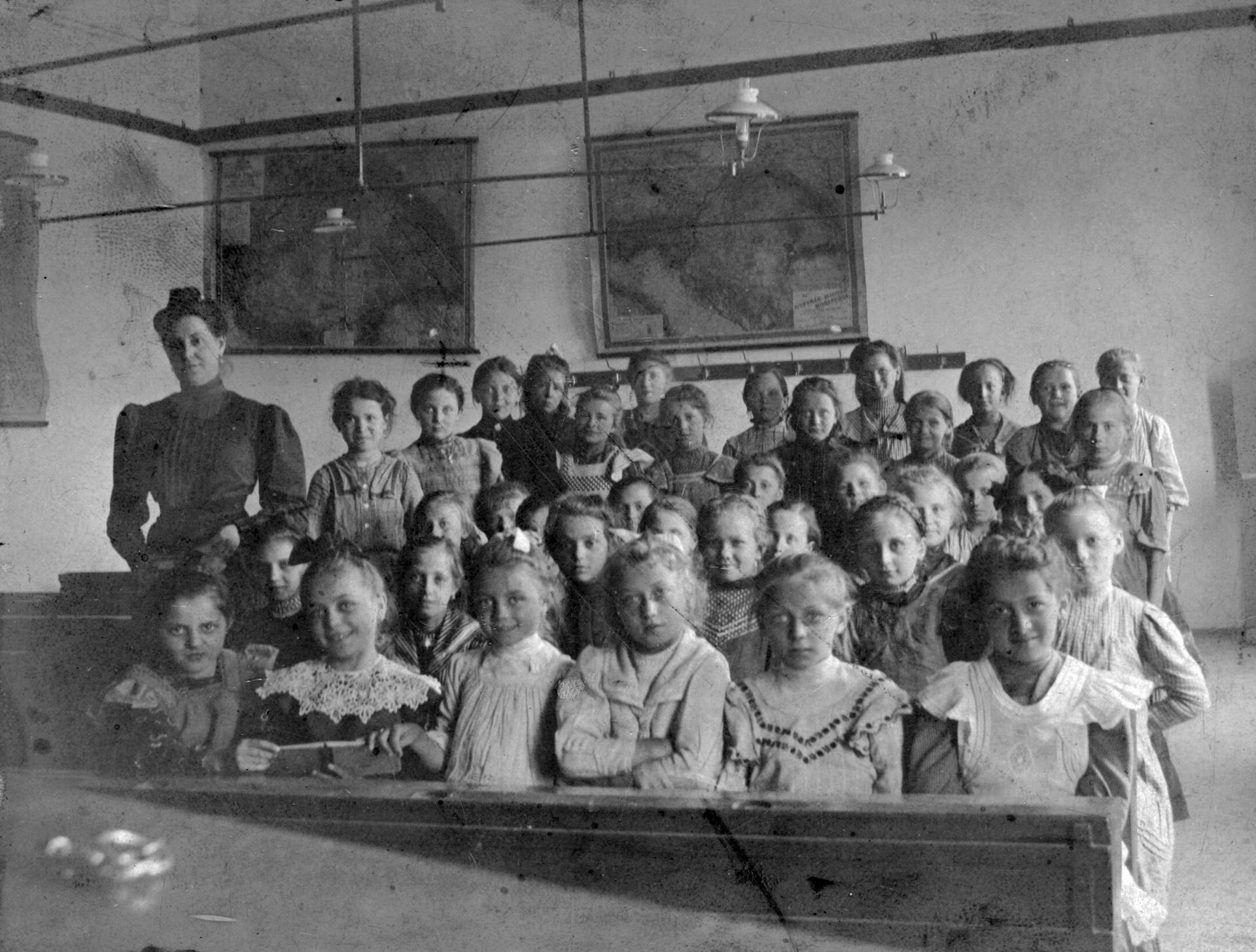 Ünnep, élmény, unalom – Az iskolai ünnepélyek mélységes világa 25