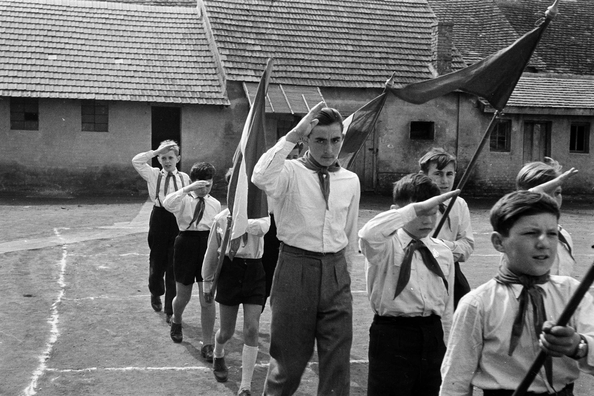Ünnep, élmény, unalom – Az iskolai ünnepélyek mélységes világa 7
