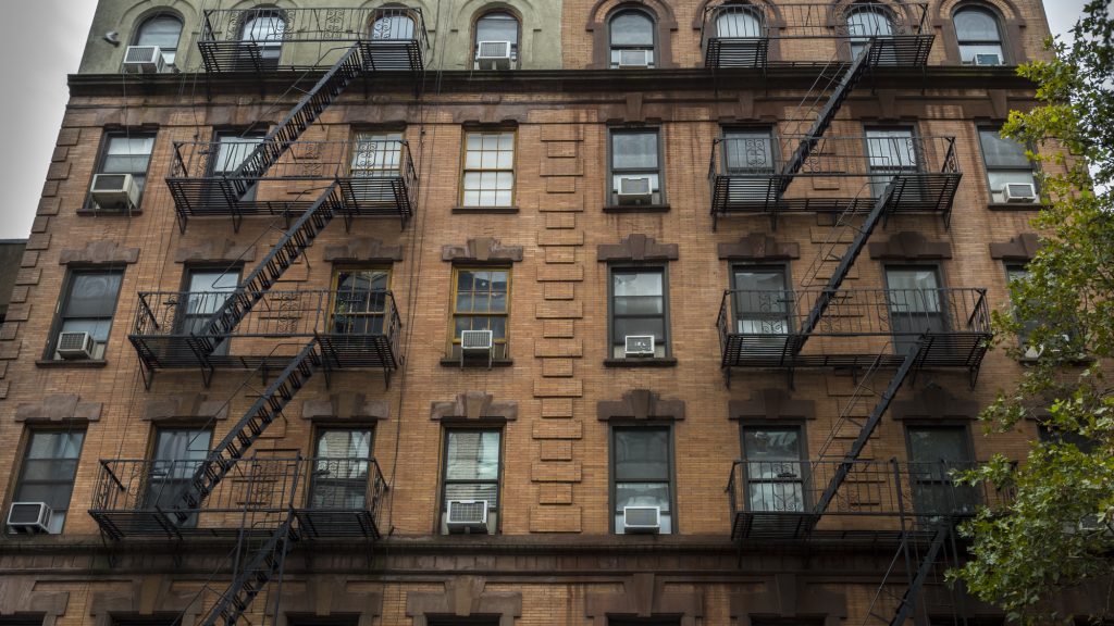 Ezért fontos a légkondi kitisztítása: öten haltak meg legionáriusbetegségben New Yorkban