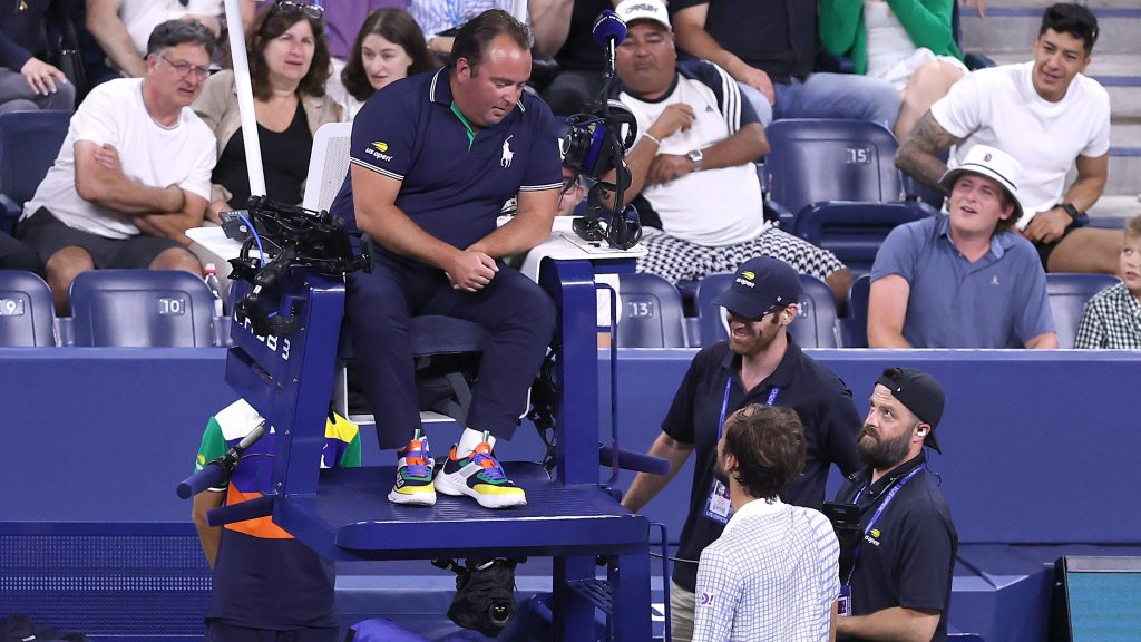 Egy fotós miatt akkora balhé alakult ki a US Openen, hogy hosszú percekig leállt a meccs