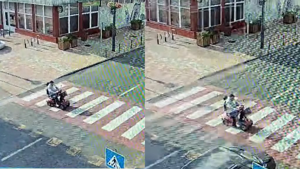 Felkavaró videón, ahogy egy autós fékezés nélkül elüt a zebrán egy elektromos mopeddel közlekedő 93 éves férfit
