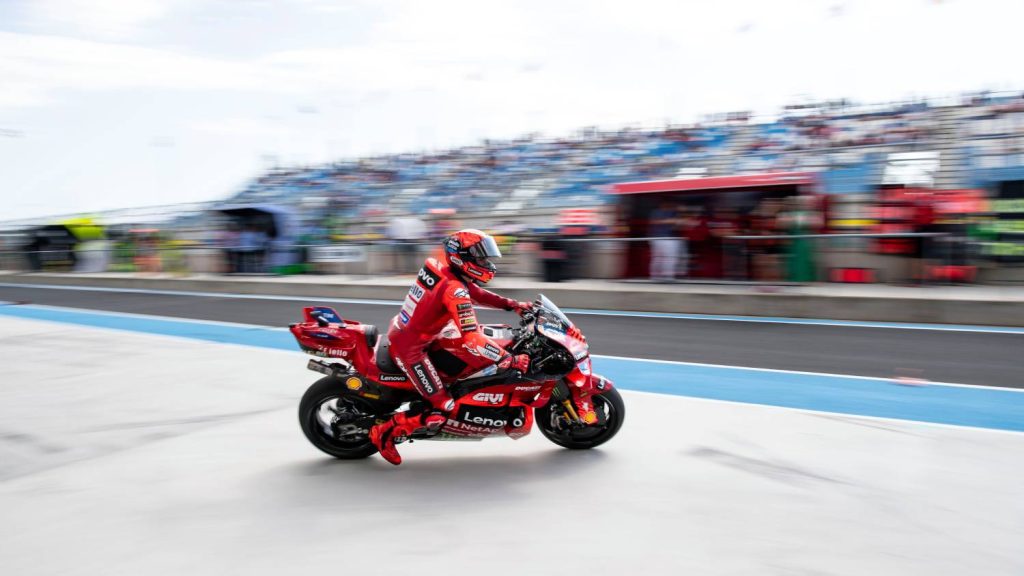 Marc Márquez bepöffentette motorját, körrekorddal nyerte az időmérőt