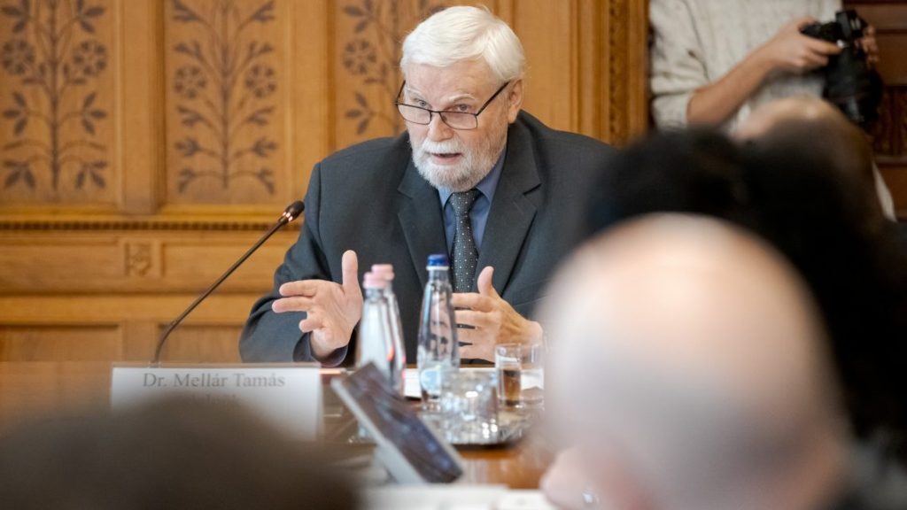 Nem indul Mellár Tamás 2026-ban, a Tisza javára lép vissza