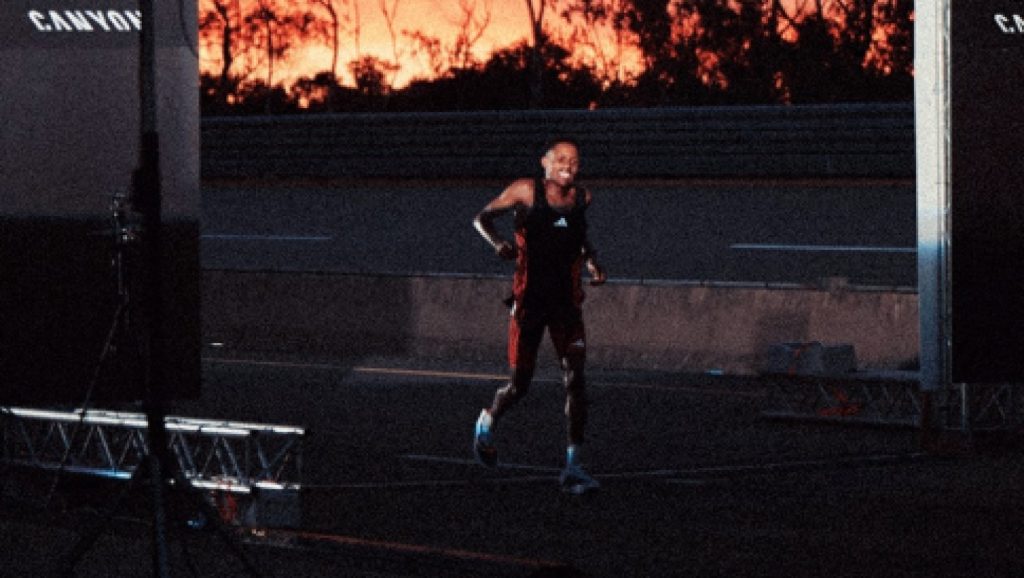 Soha nem futottak még le ilyen gyorsan 100 kilométert