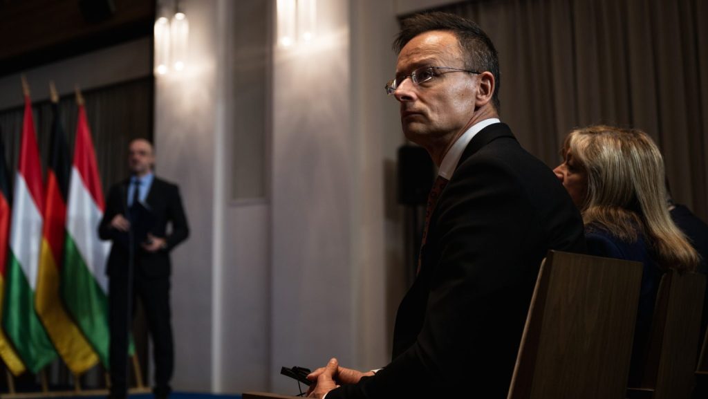 Leállt a kőolajszállítás, Szijjártó Péter újra felháborodott