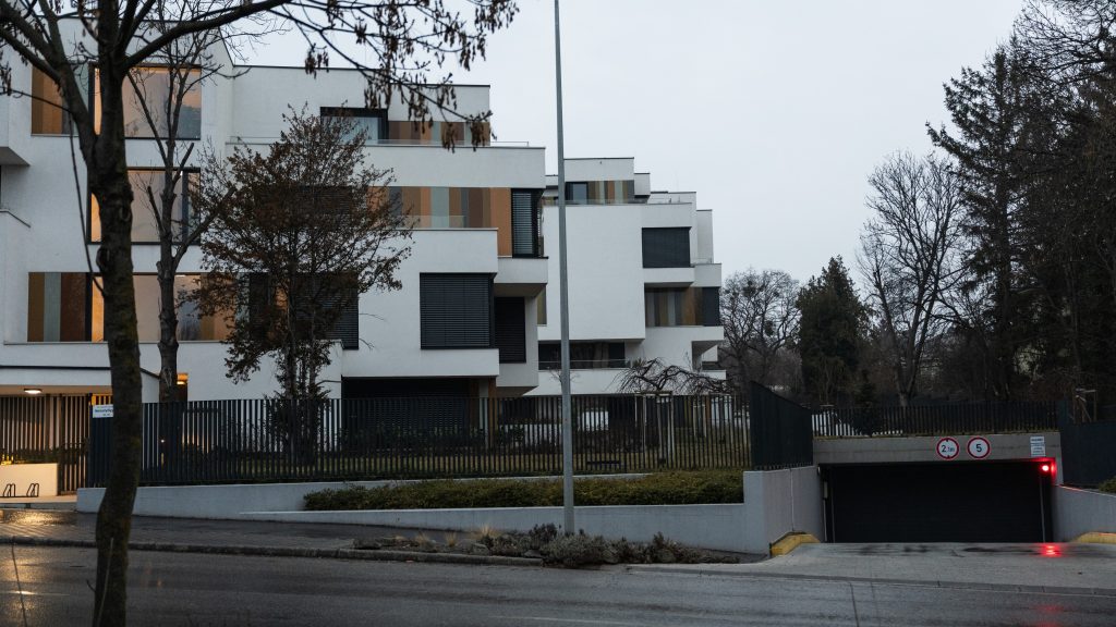 Válasz Online: Nagy Márton több mint egymilliárdos ingatlanvagyonon ül