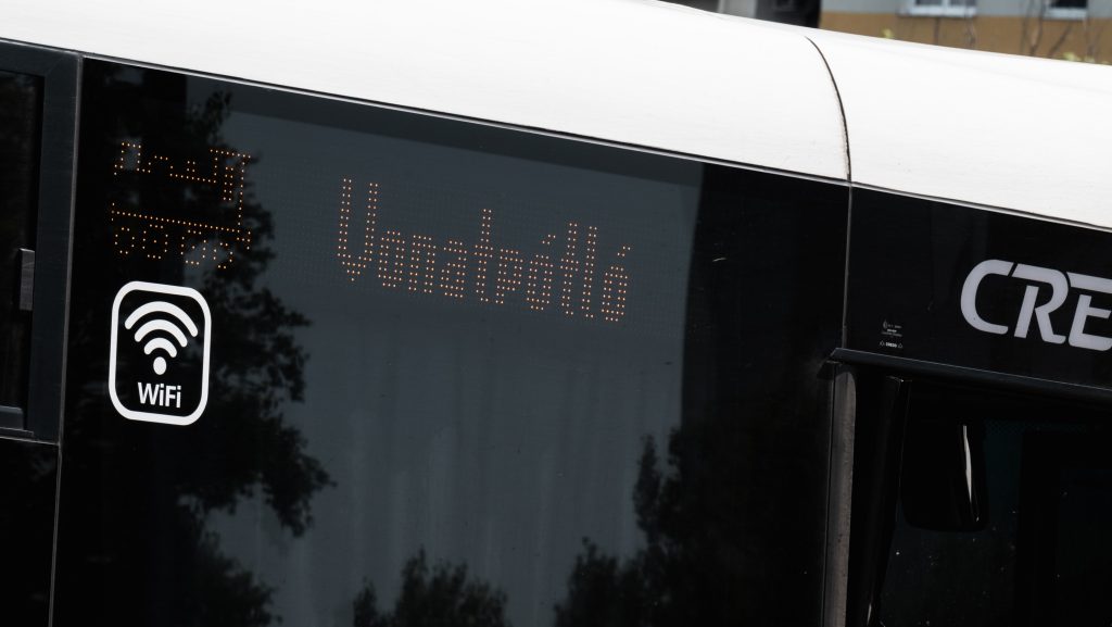 Újra itt a pótlóbuszok ideje, hétfőtől változik a vonatközlekedés az észak-balatoni vonalon