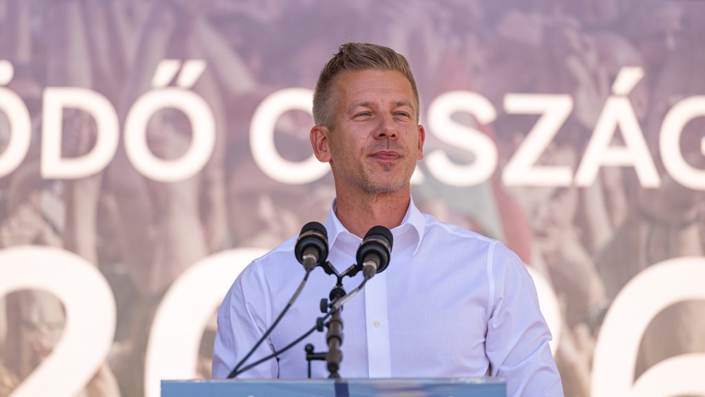 Magyar Péter: Orbán háromszor buktatta le magát a legújabb interjújában