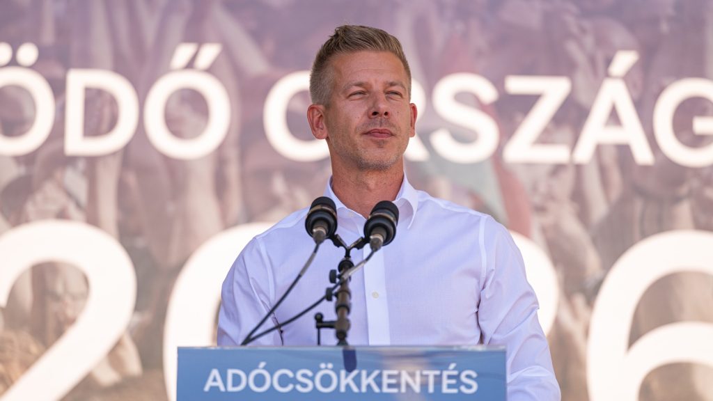 Magyar Péter: Orbán Viktor reakciójában egy szóval sem említette, hogy orosz drónokról volt szó