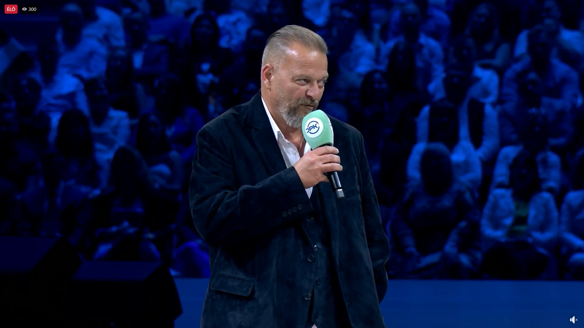 Orbán és Lázár is naggyá ígérte tenni Magyarországot a DPK-gyűlésen 1