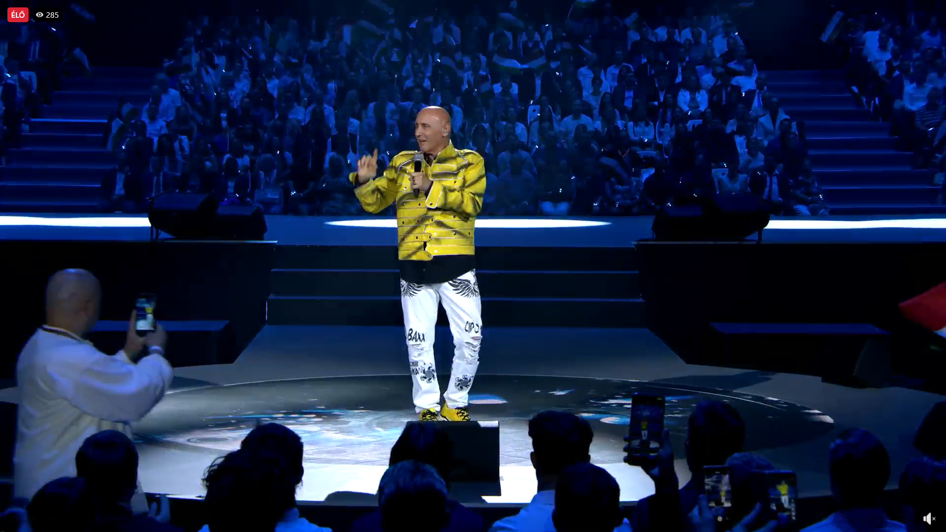 Orbán és Lázár is naggyá ígérte tenni Magyarországot a DPK-gyűlésen 3