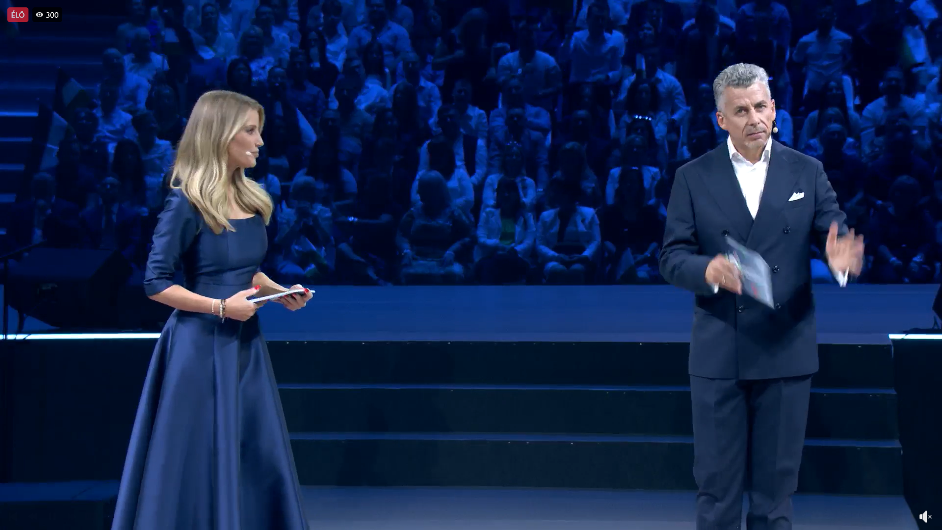 Orbán és Lázár is naggyá ígérte tenni Magyarországot a DPK-gyűlésen 1